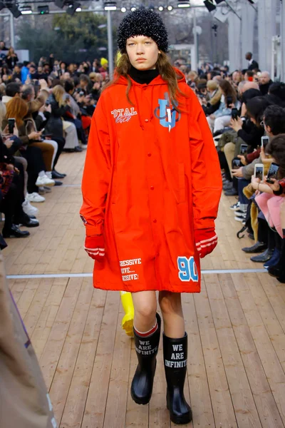 Look 65
